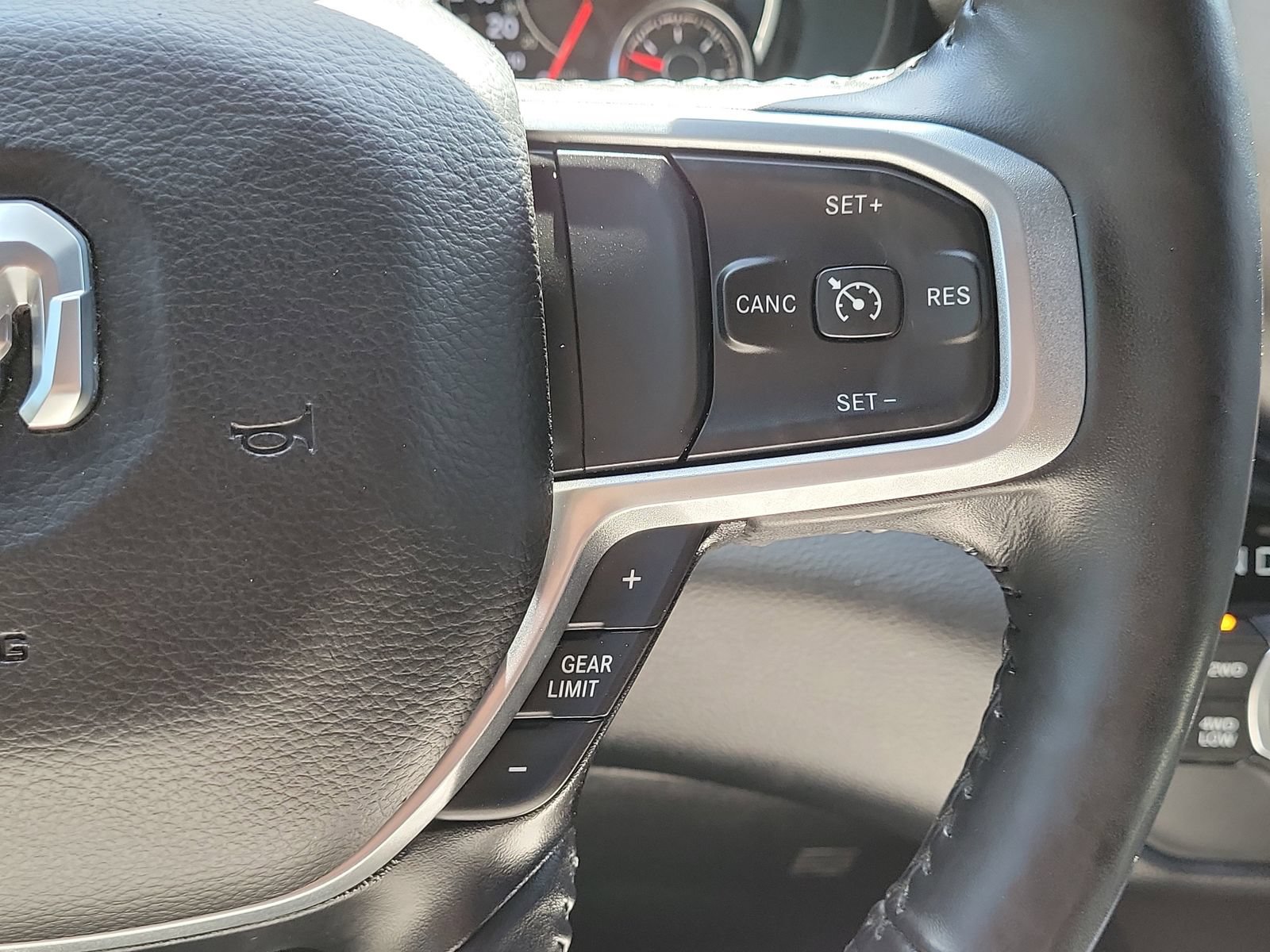 Used 2020 RAM 1500 Big Horn AWD/4WD image 23
