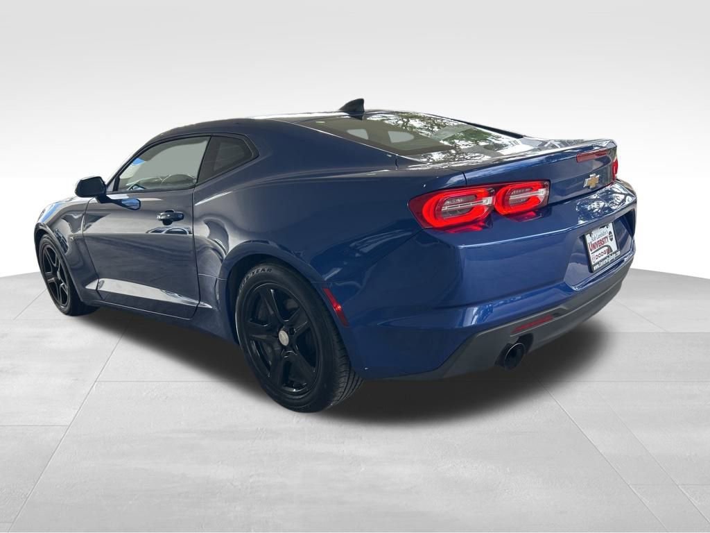 Used 2019 Chevrolet Camaro LT image 4
