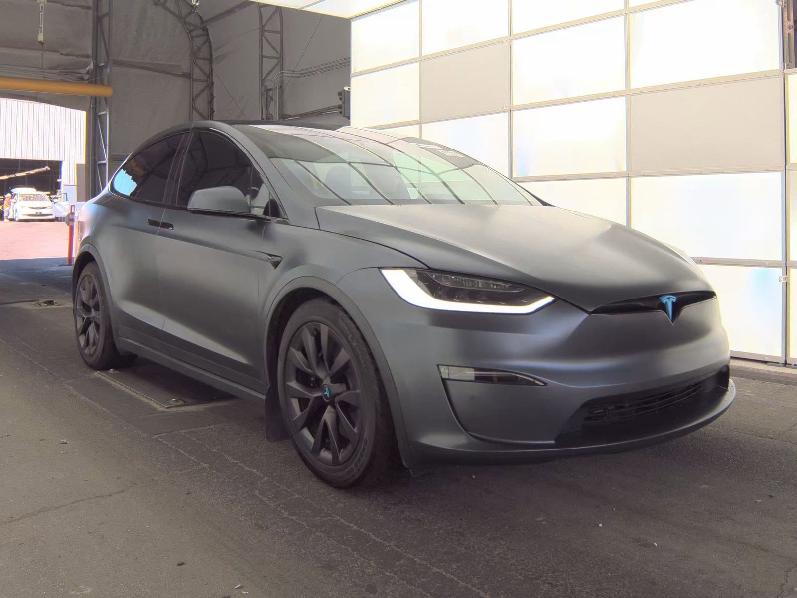 Used 2023 Tesla Model X Plaid image 5