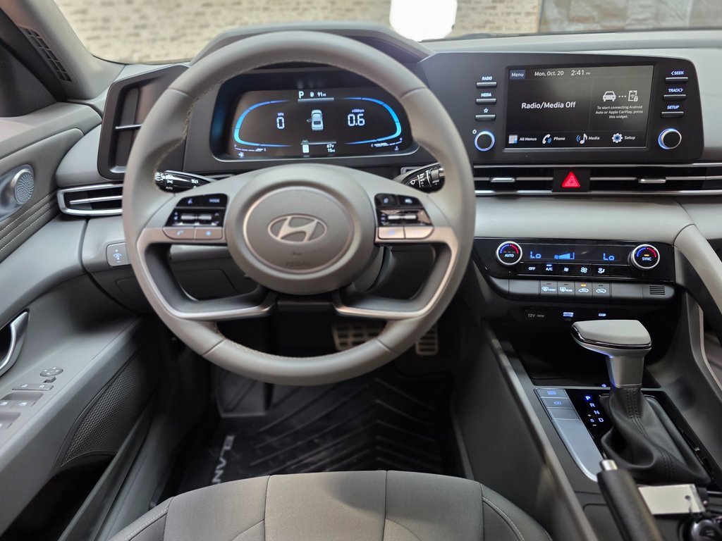 New 2026 Hyundai Elantra Sport w/ Cargo Package image 20