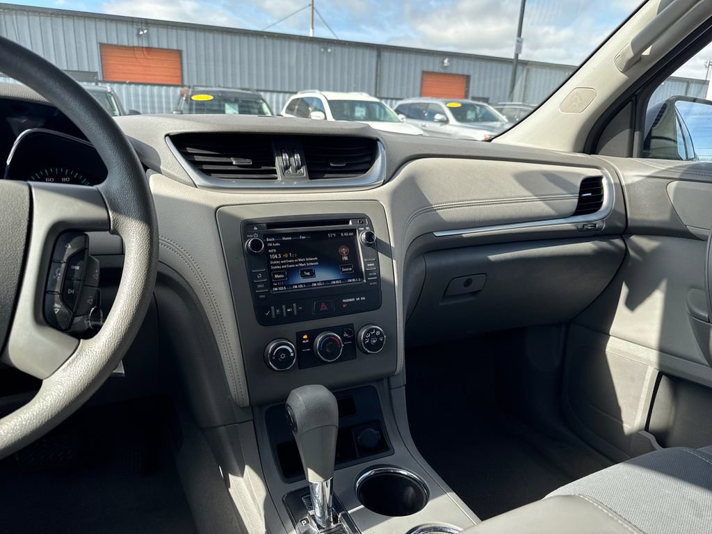 Used 2014 Chevrolet Traverse LS AWD/4WD image 17