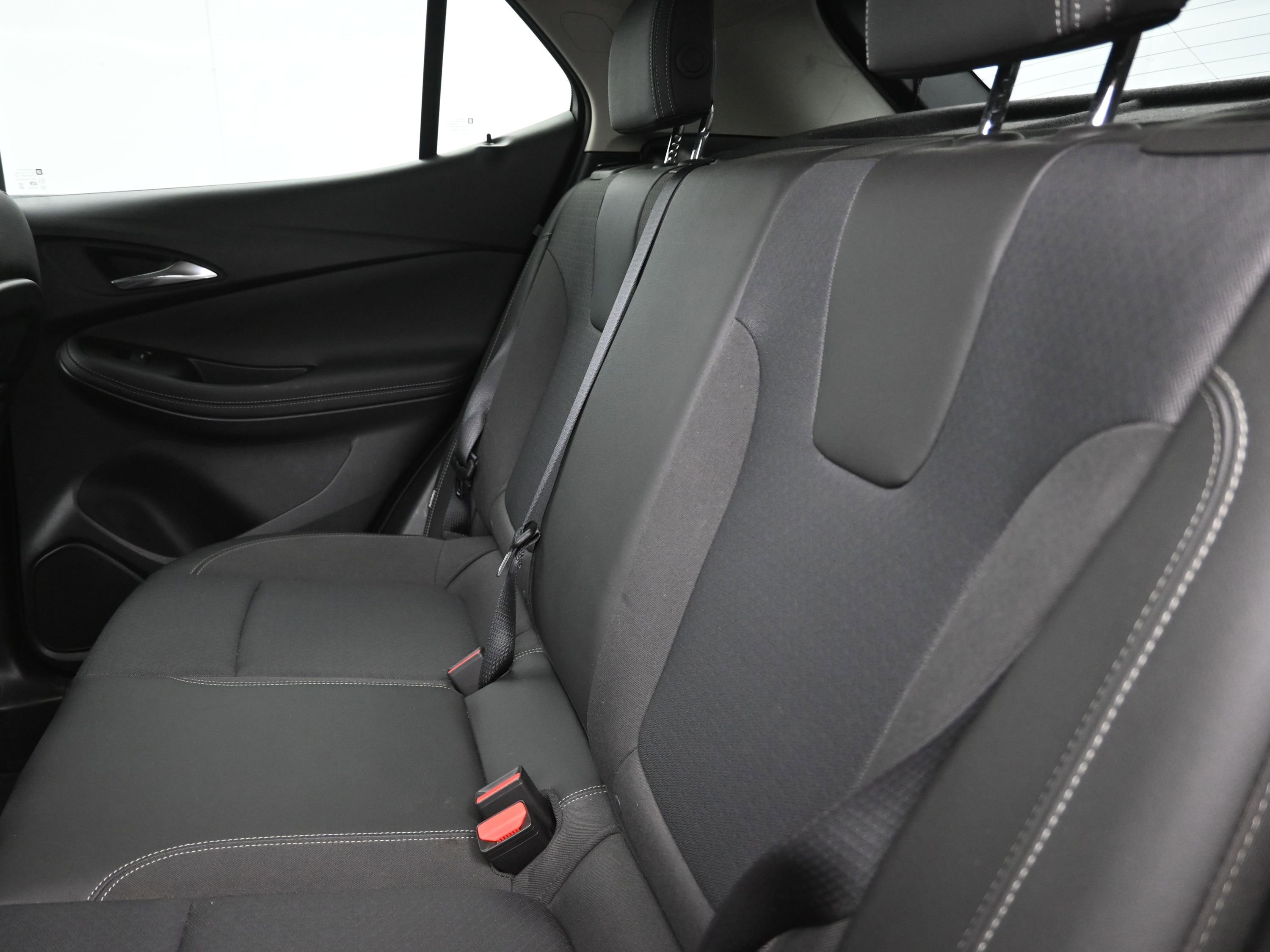 Used 2023 Buick Encore GX Preferred image 23