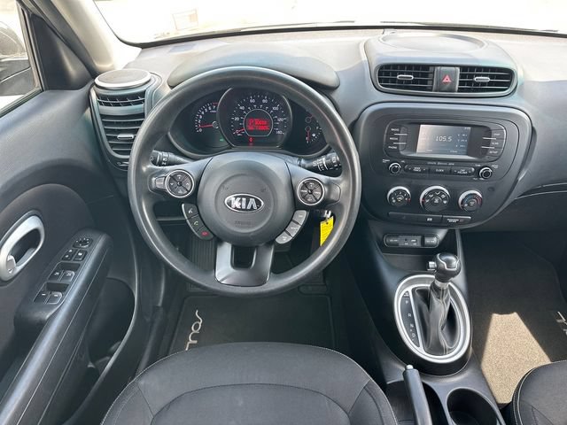 Used 2016 Kia Soul + FWD image 10