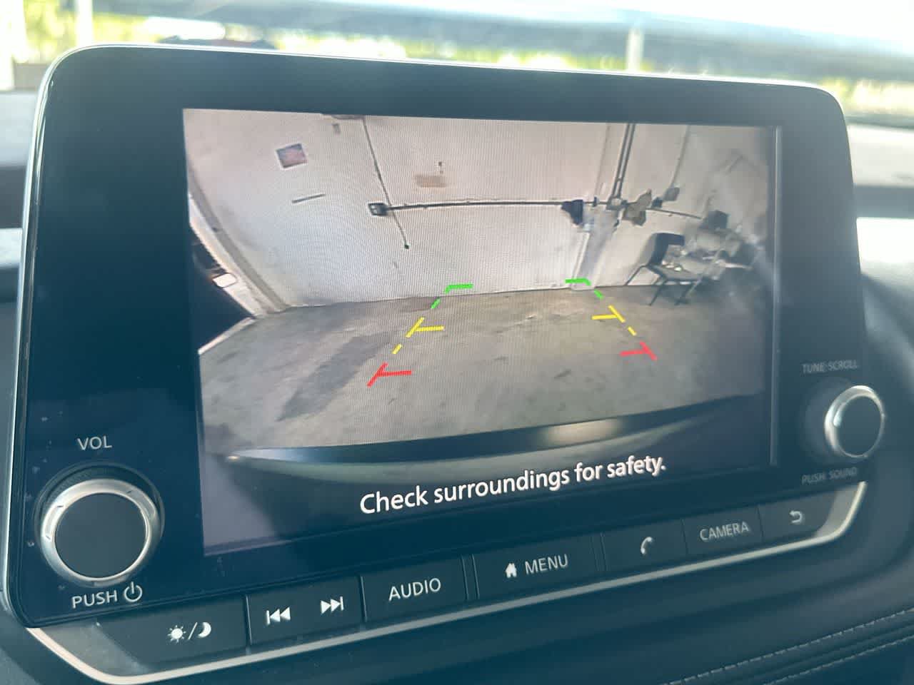 Used 2023 Nissan Rogue S FWD image 19