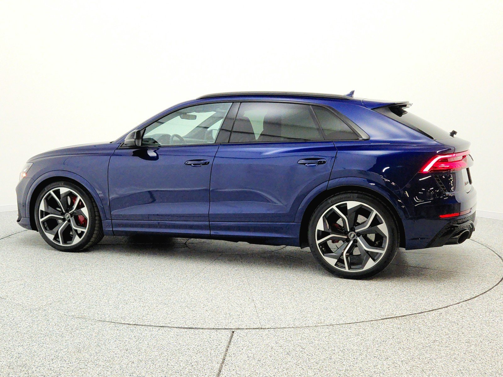 Used 2024 Audi RS Q8 w/ Black Optic Package AWD/4WD image 8