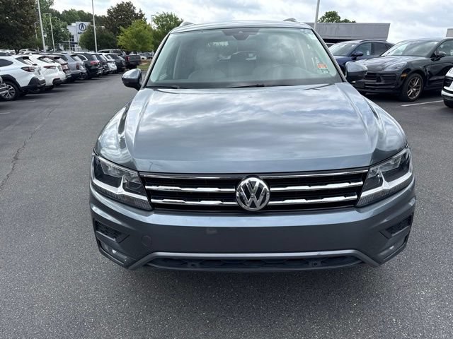 Used 2020 Volkswagen Tiguan SEL w/ 3rd Row Seat Package AWD/4WD image 2