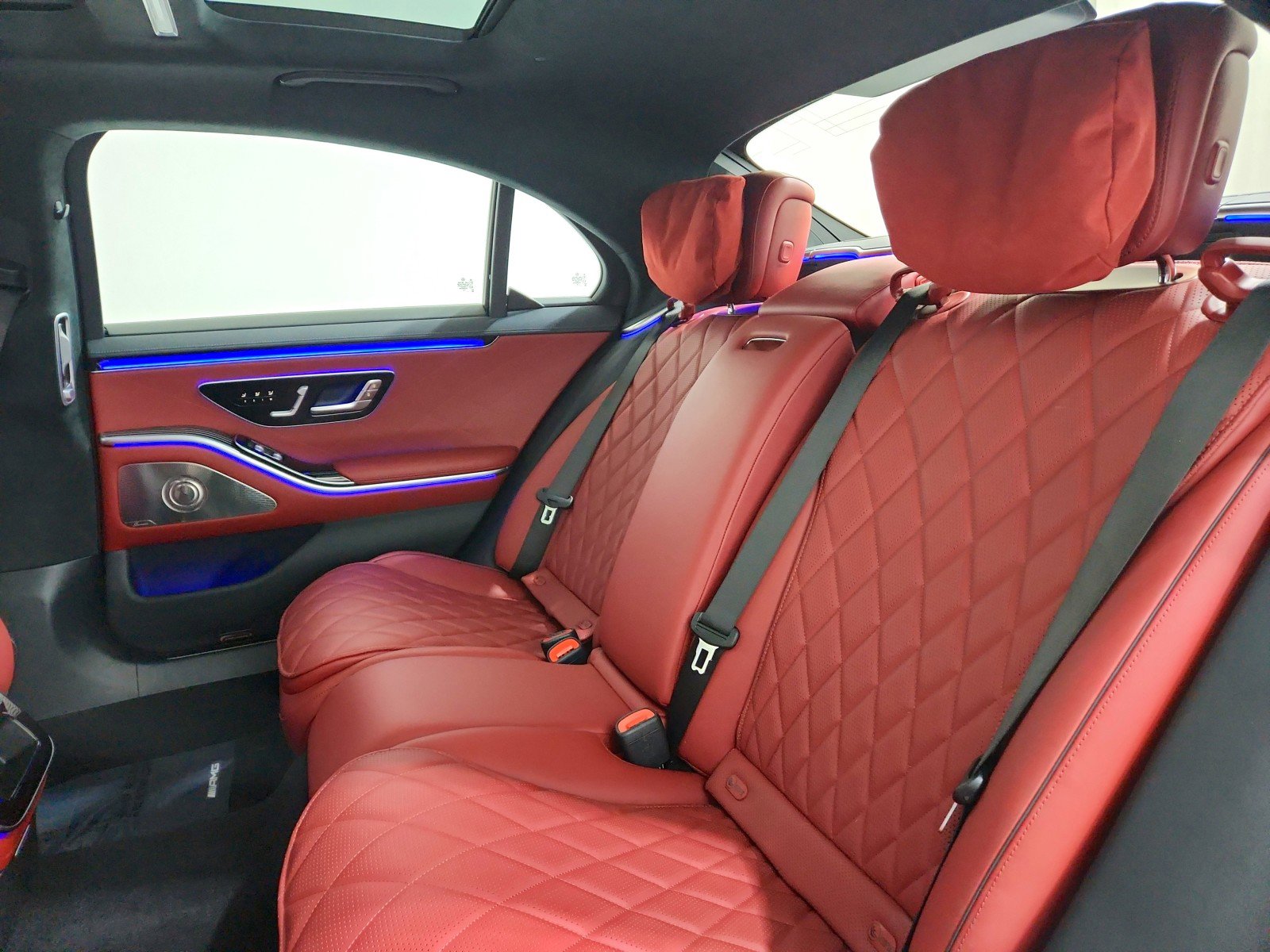 Certified 2025 Mercedes-Benz S 580 4MATIC Sedan image 23