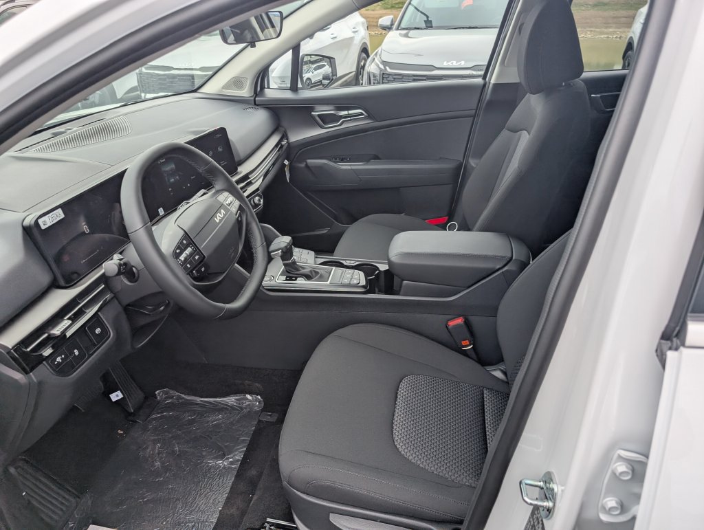 New 2026 Kia Sportage LX AWD/4WD image 13