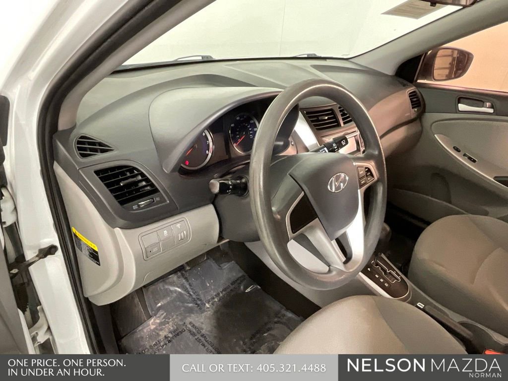 Used 2014 Hyundai Accent GS FWD image 31