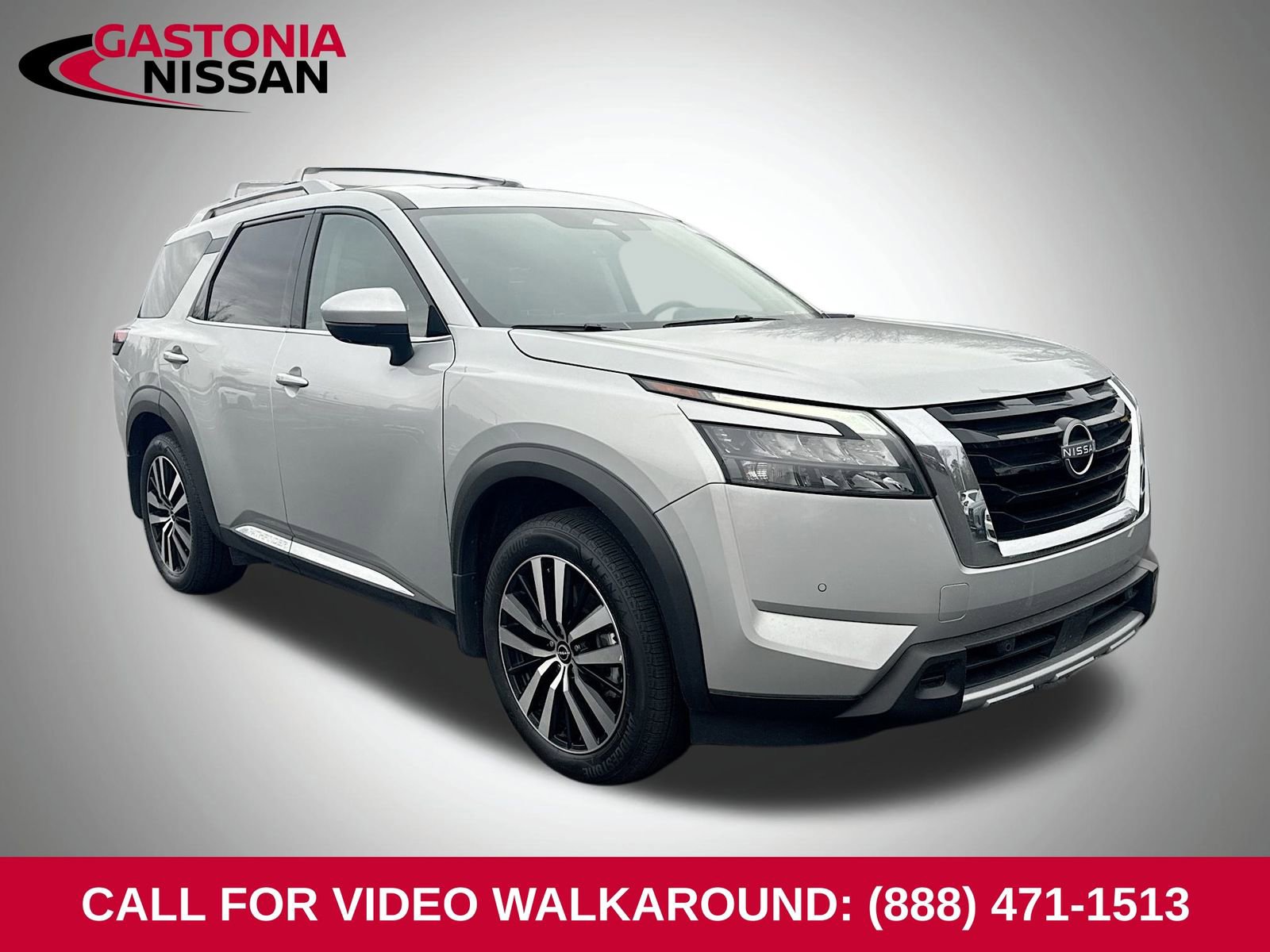 Used 2025 Nissan Pathfinder Platinum w/ Cargo Package image 1