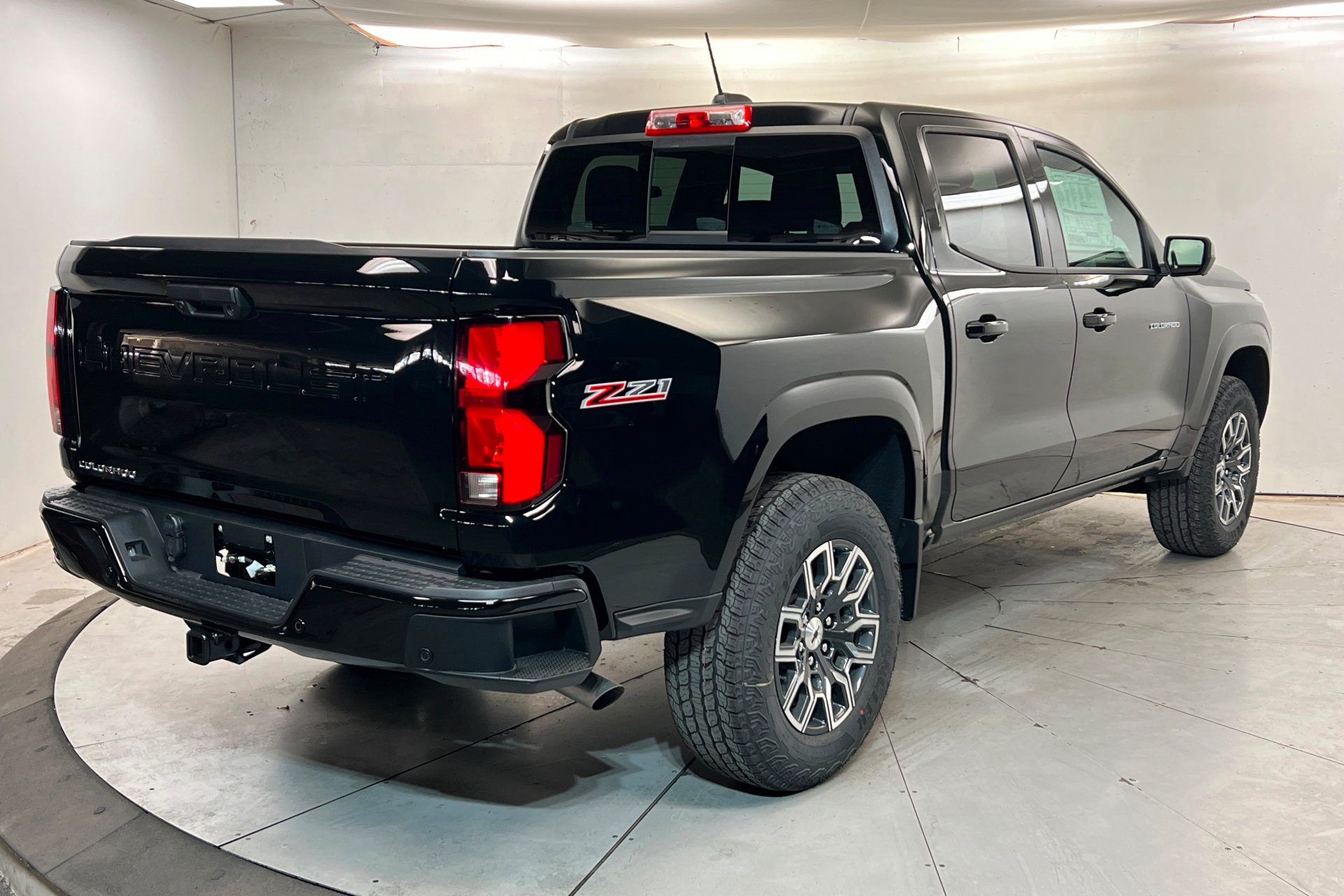 New 2026 Chevrolet Colorado Z71 w/ Technology Package AWD/4WD image 6
