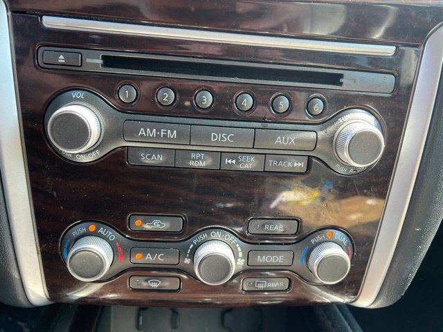 Used 2014 Nissan Pathfinder SL w/ SL Premium Package AWD/4WD image 21