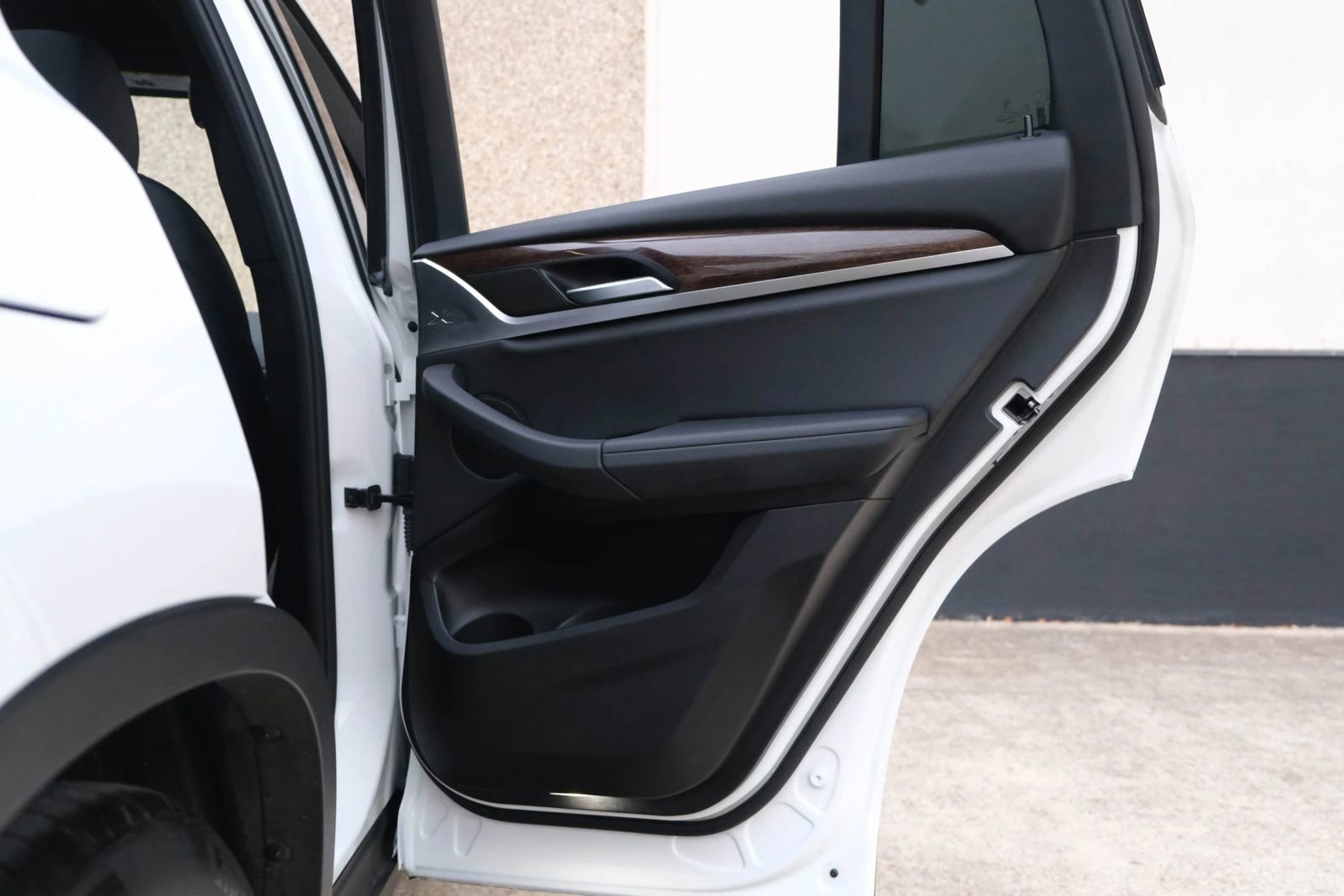 Used 2021 BMW X3 xDrive30e w/ Convenience Package (ZC2) image 28