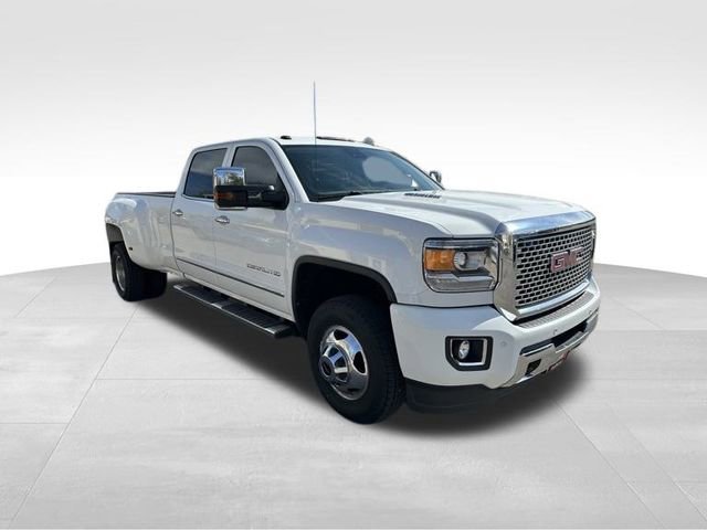 Used 2015 GMC Sierra 3500 Denali image 31
