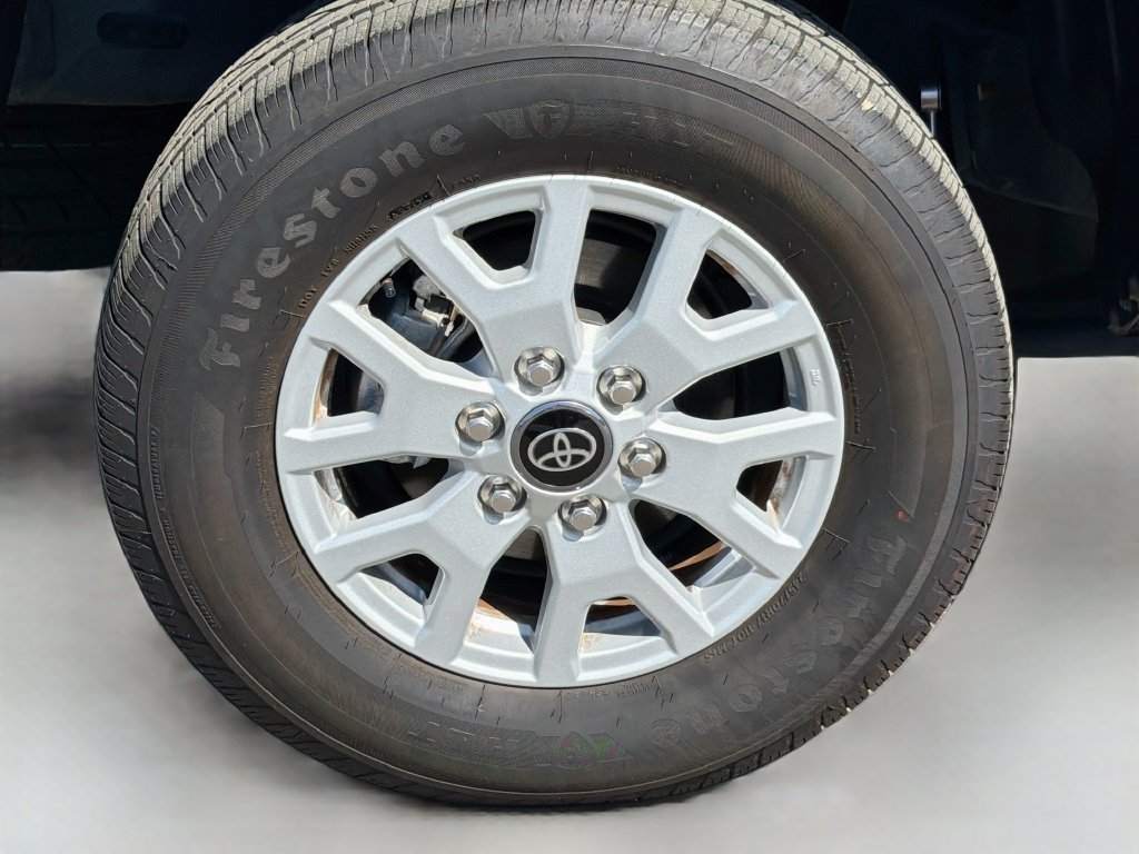 Used 2025 Toyota Tacoma SR5 RWD image 9