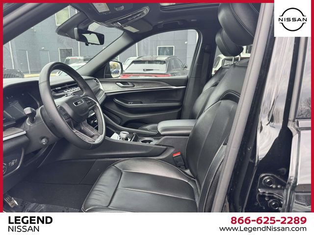 Used 2024 Jeep Grand Cherokee L Limited w/ Luxury Tech Group II image 12