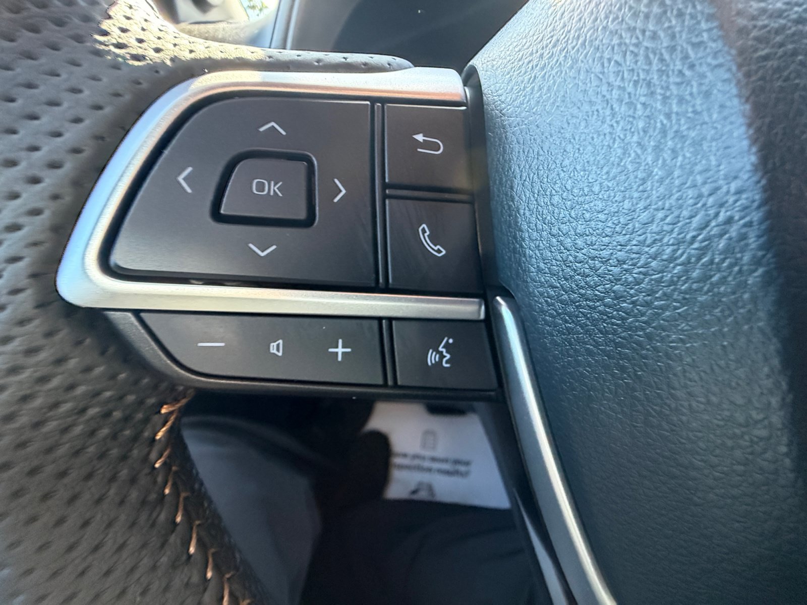 New 2026 Toyota Sienna XLE Woodland Edition AWD/4WD image 23