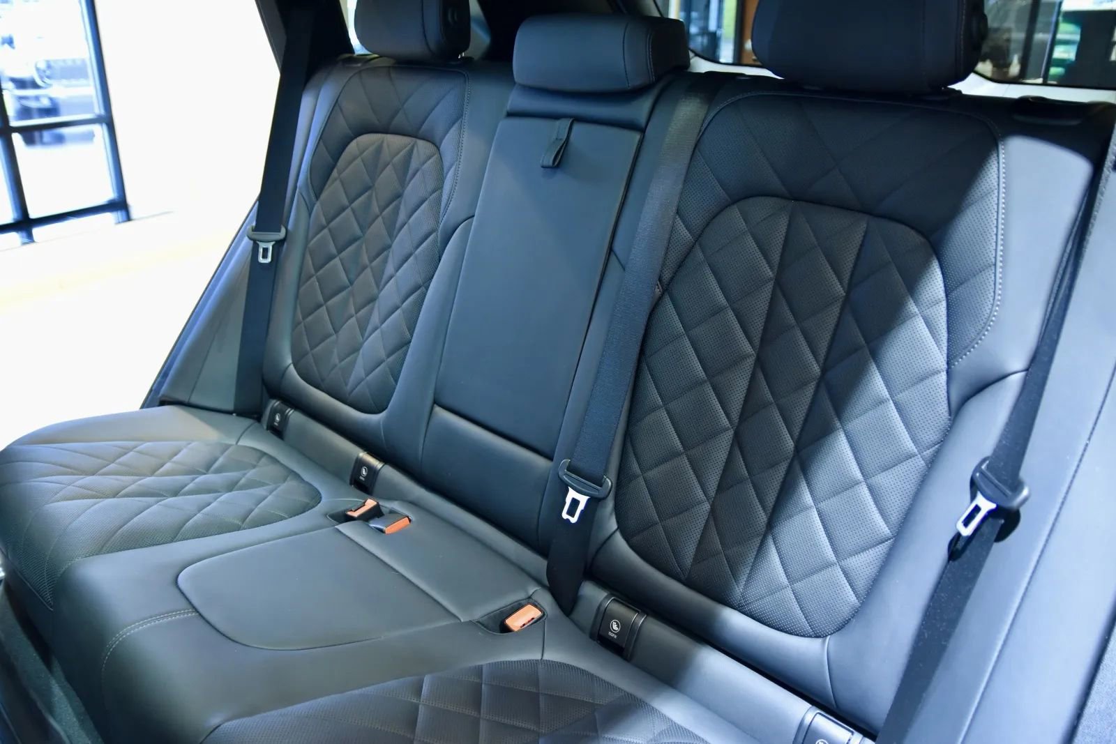 Used 2024 BMW X5 xDrive40i w/ M Sport Package image 21