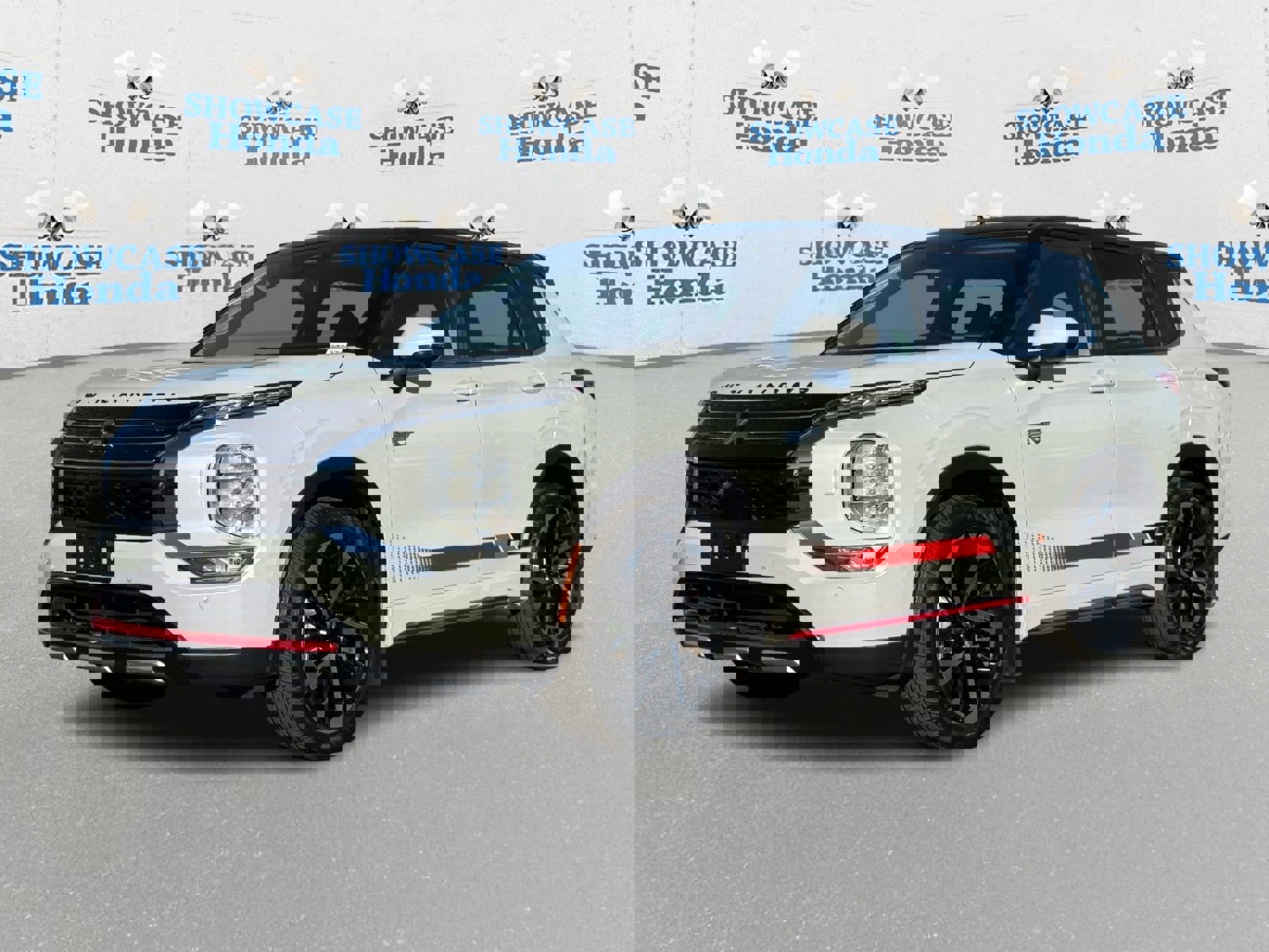 Used 2024 Mitsubishi Outlander 4WD Plug-In Hybrid image 2