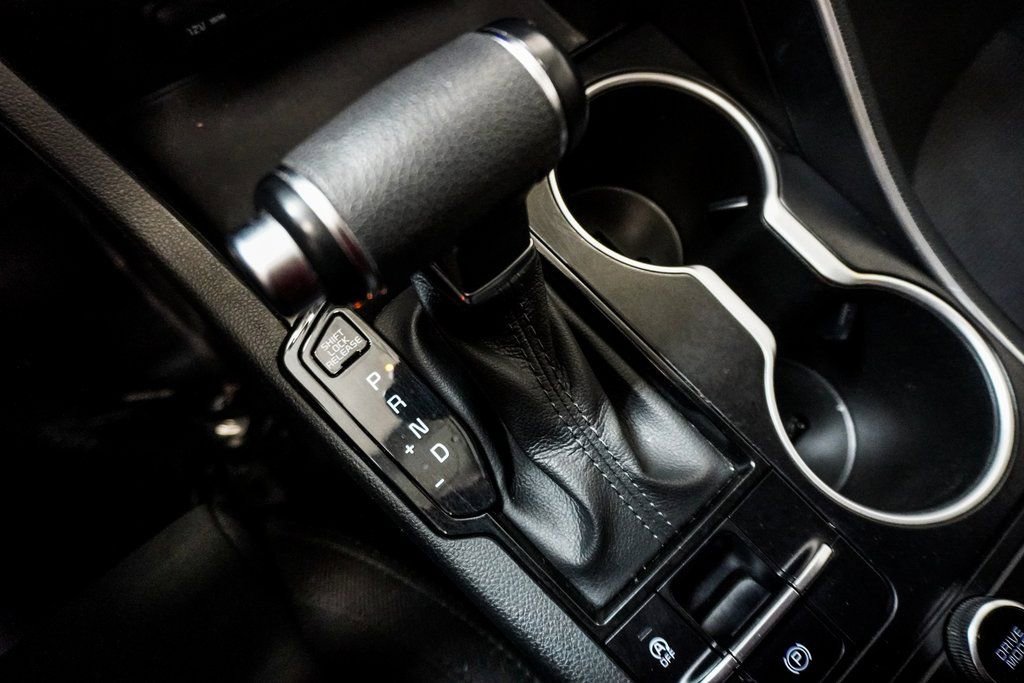 Used 2022 Kia K5 LX image 23