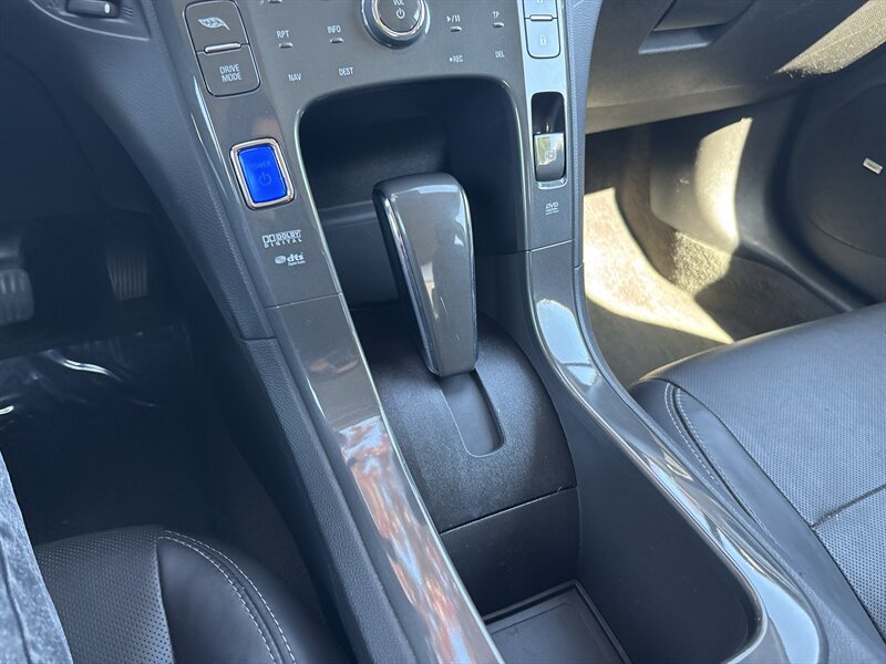 Used 2011 Chevrolet Volt Premium w/ Premium Trim Package FWD image 39