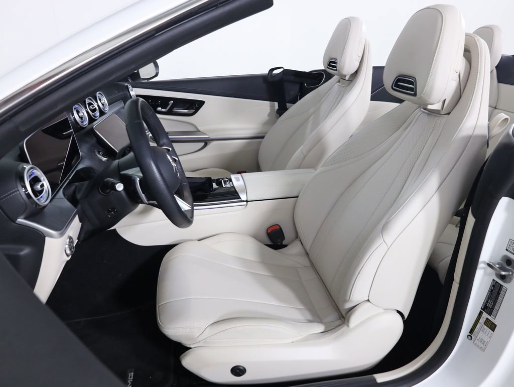 Certified 2025 Mercedes-Benz CLE 450 4MATIC Cabriolet image 51