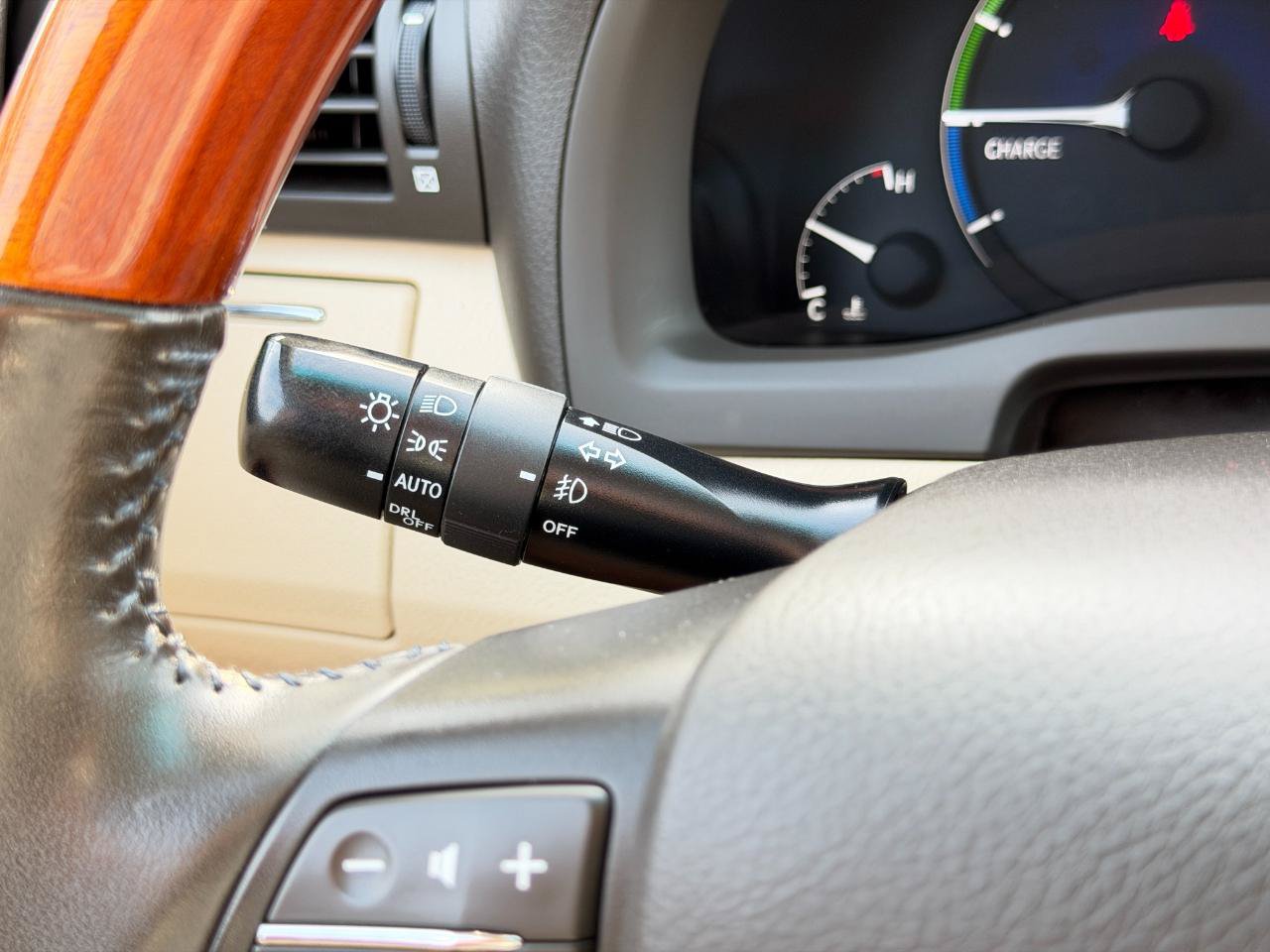 Used 2012 Lexus RX 450h AWD w/ Premium Pkg image 80