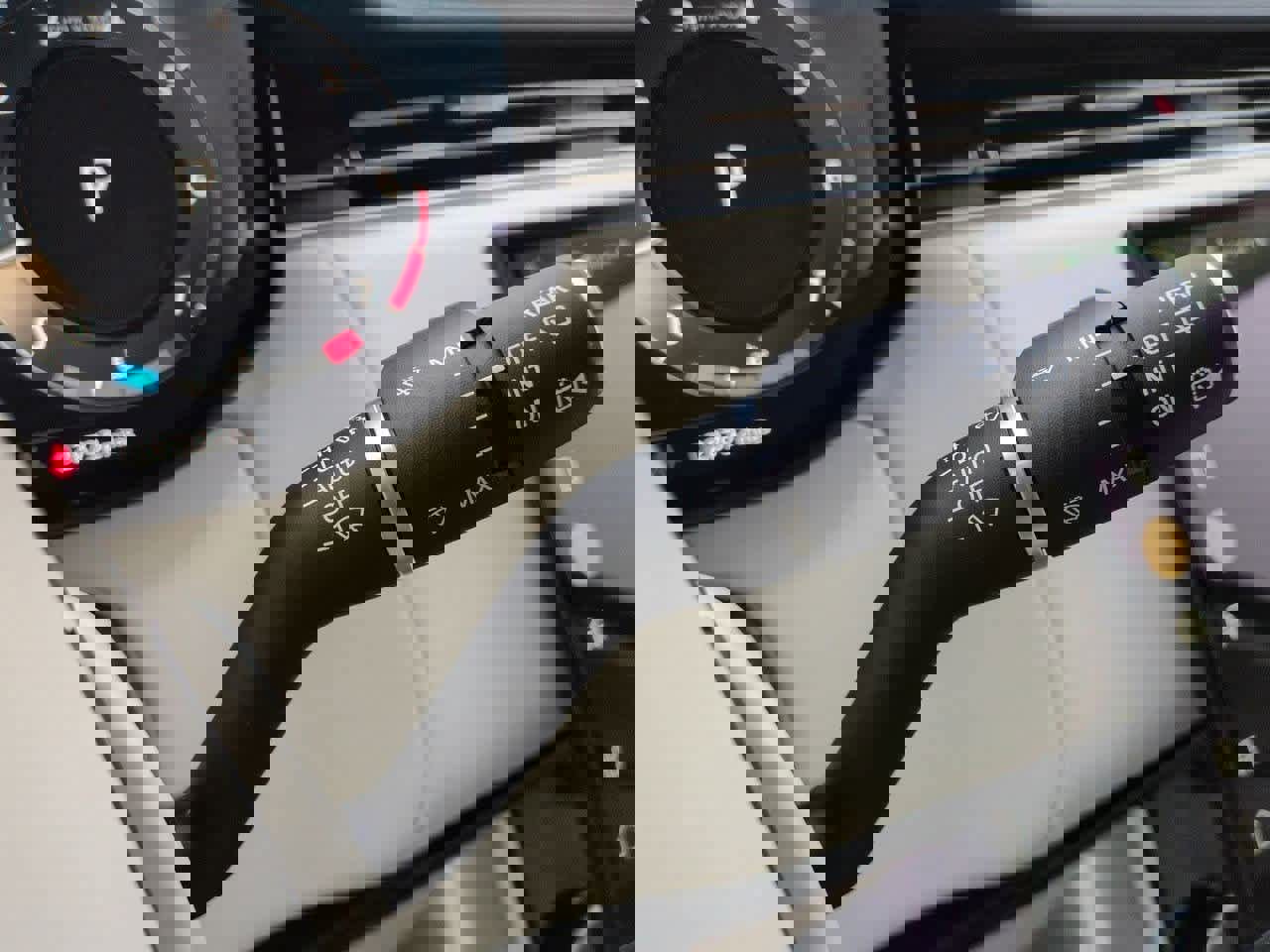 Certified 2023 Land Rover Range Rover SE image 27