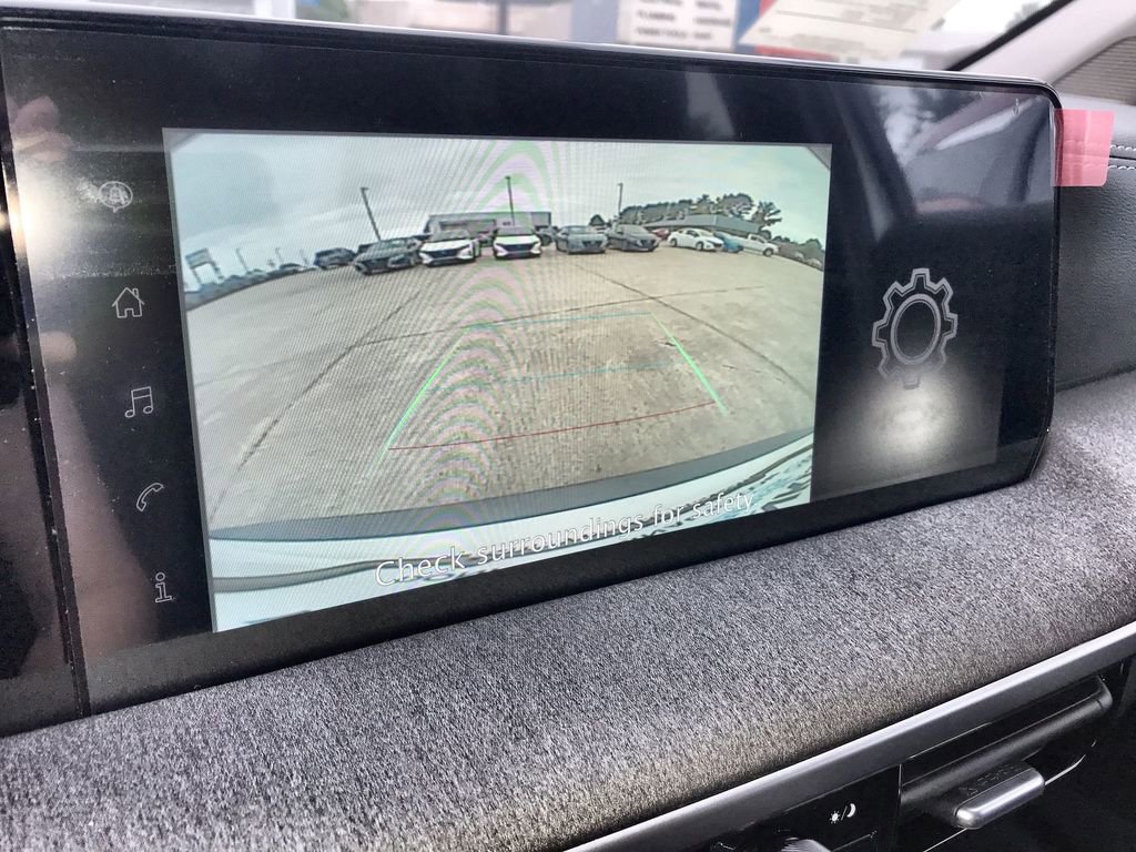 New 2025 Nissan Kicks SV w/ SV Premium Package AWD/4WD image 17