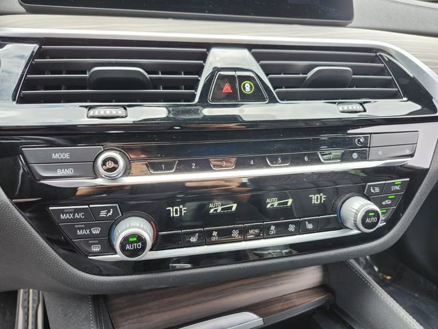 Used 2020 BMW 540i xDrive w/ M Sport Package image 30