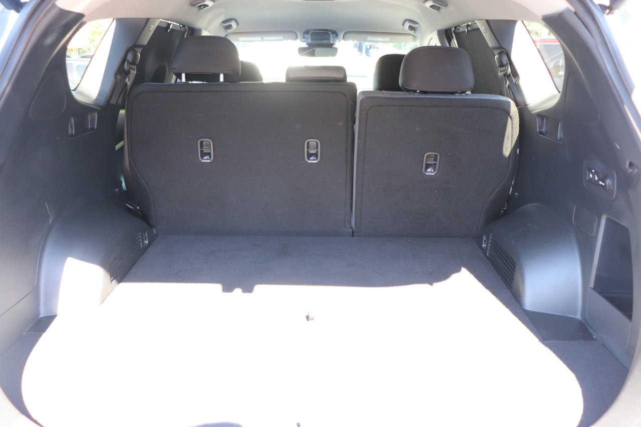 Used 2023 Hyundai Santa Fe SEL Convenience image 46