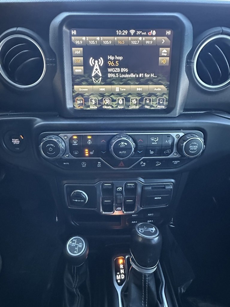 Used 2019 Jeep Wrangler Unlimited Sahara w/ Quick Order Package 24M Moab image 36