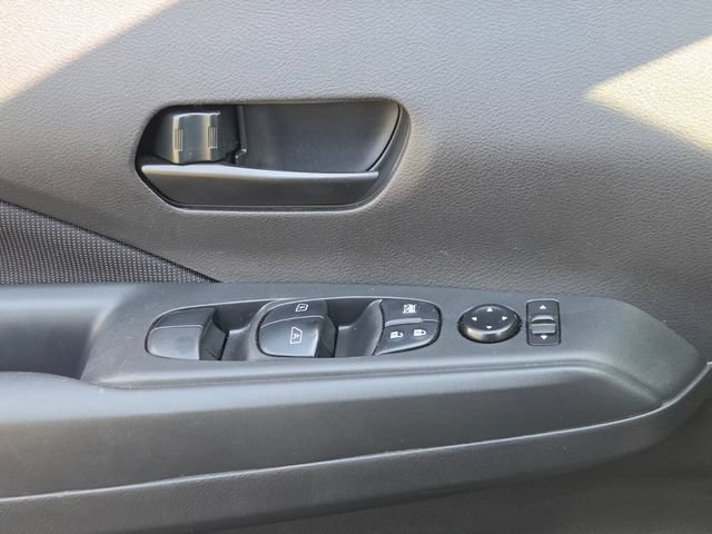 Used 2025 Nissan Kicks Play S FWD image 27
