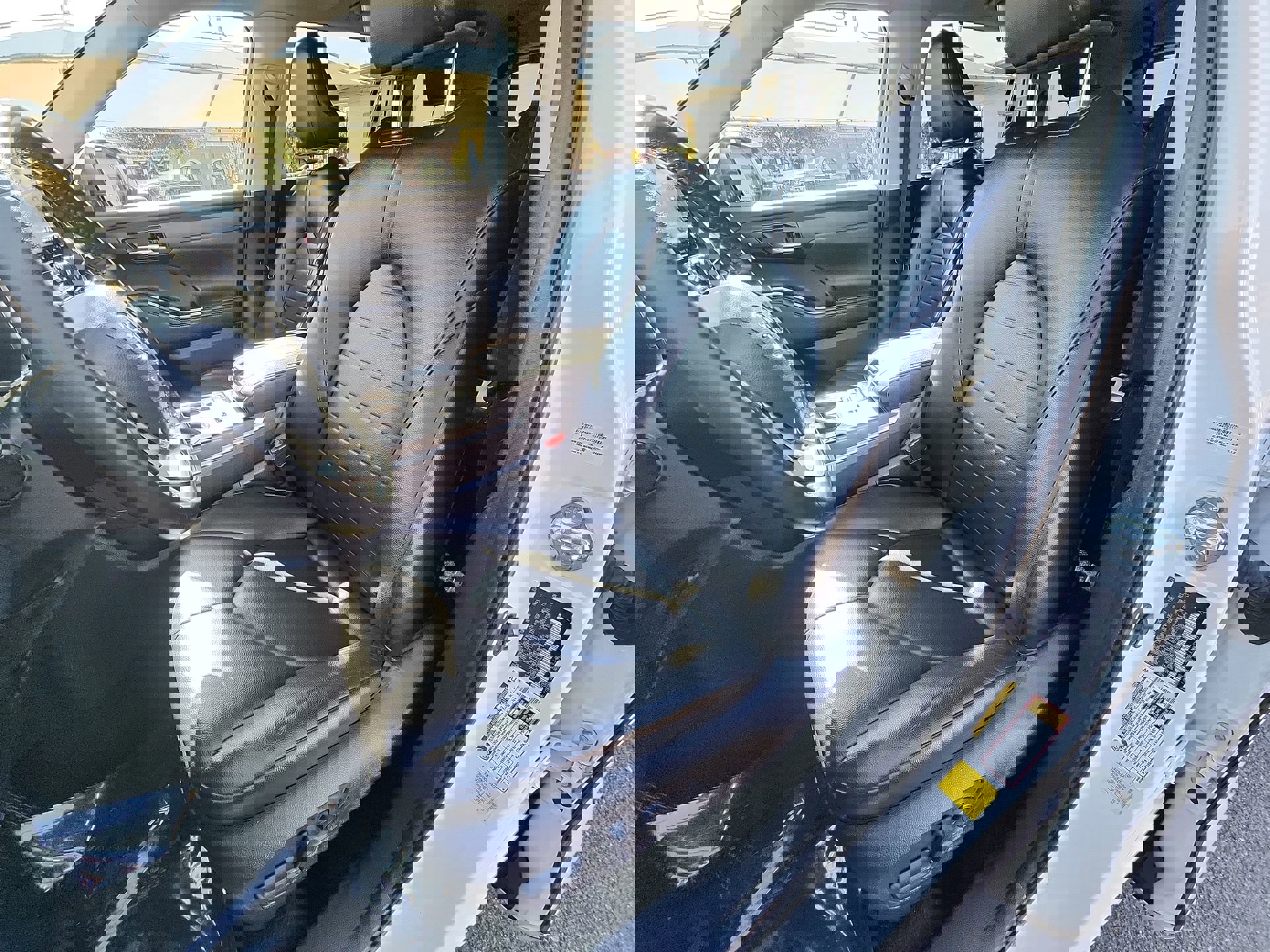 Used 2022 Toyota Highlander XLE image 13