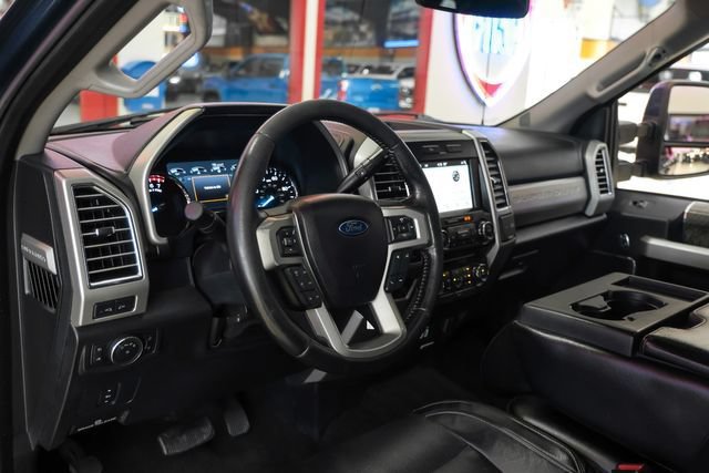 Used 2017 Ford F250 Lariat RWD image 5