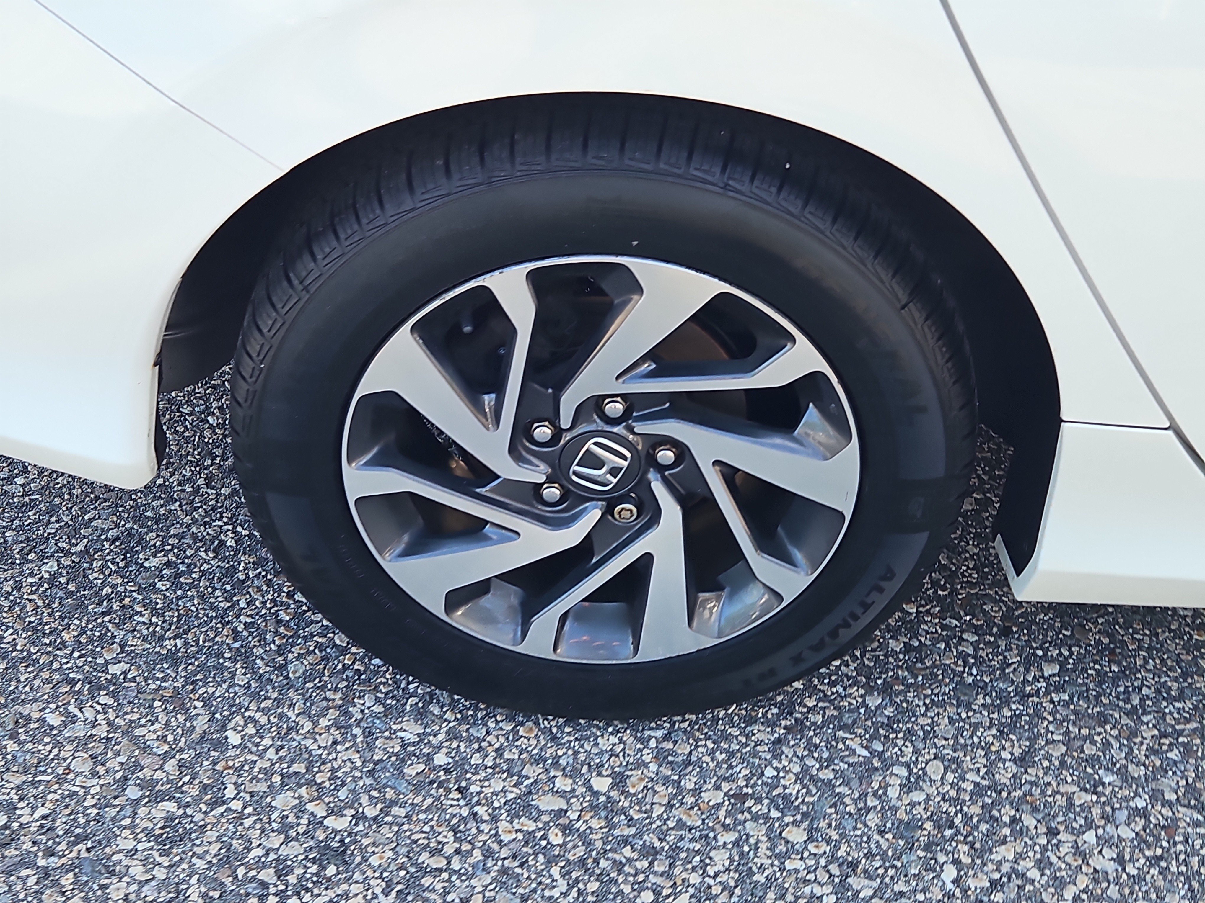Certified 2017 Honda Civic EX image 4