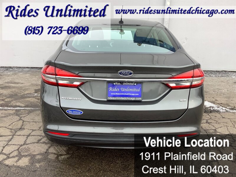 Used 2018 Ford Fusion SE FWD image 6