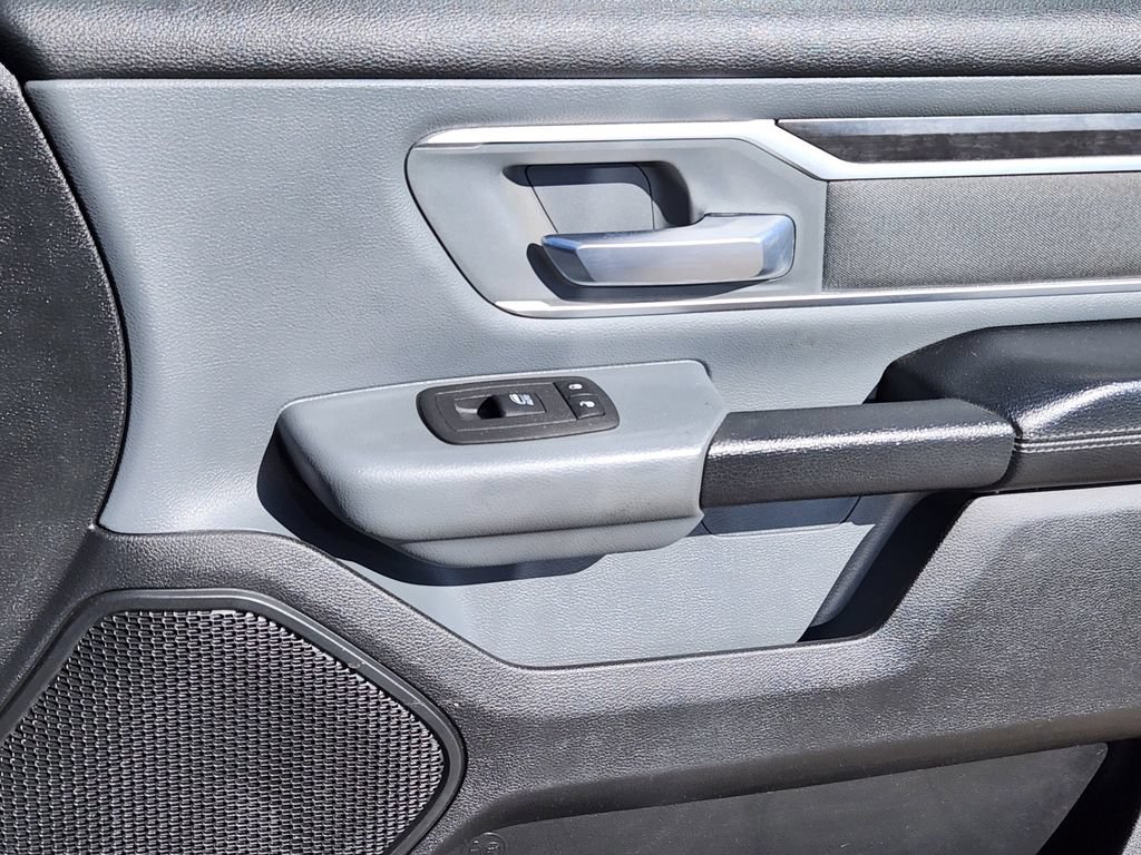 Used 2022 RAM 1500 Big Horn AWD/4WD image 12