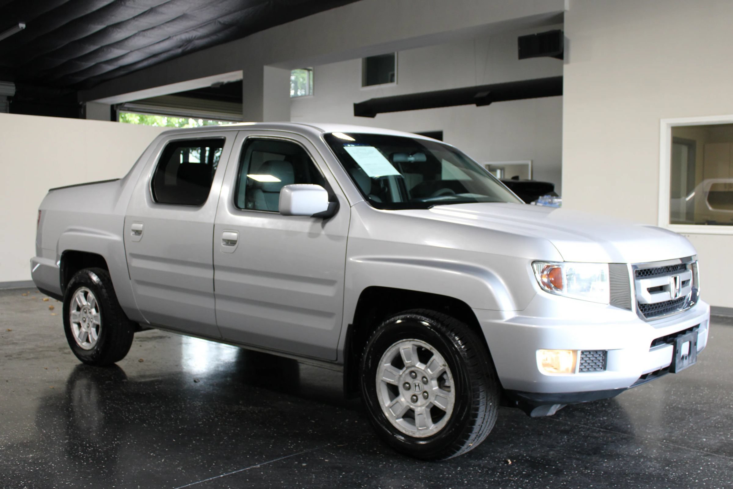 Used 2009 Honda Ridgeline RTS image 1