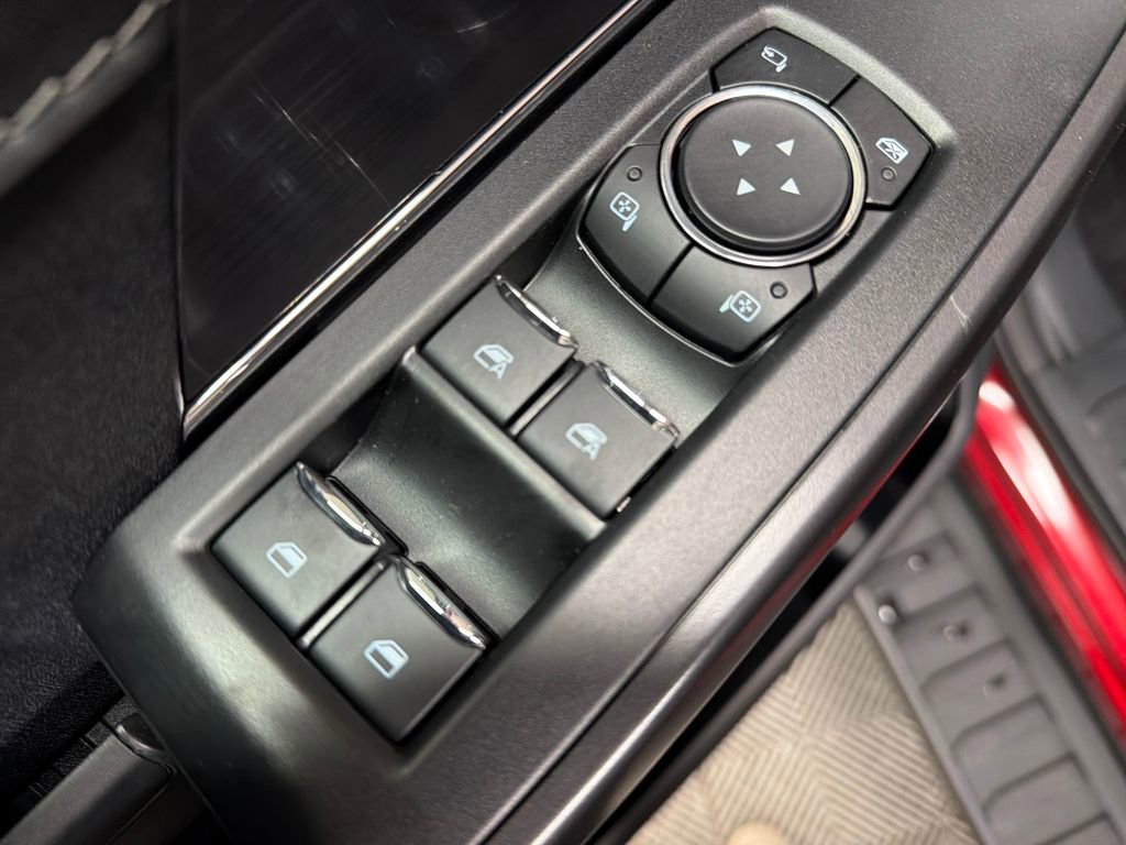 New 2025 Ford F150 Lariat w/ Equipment Group 501A Mid image 16