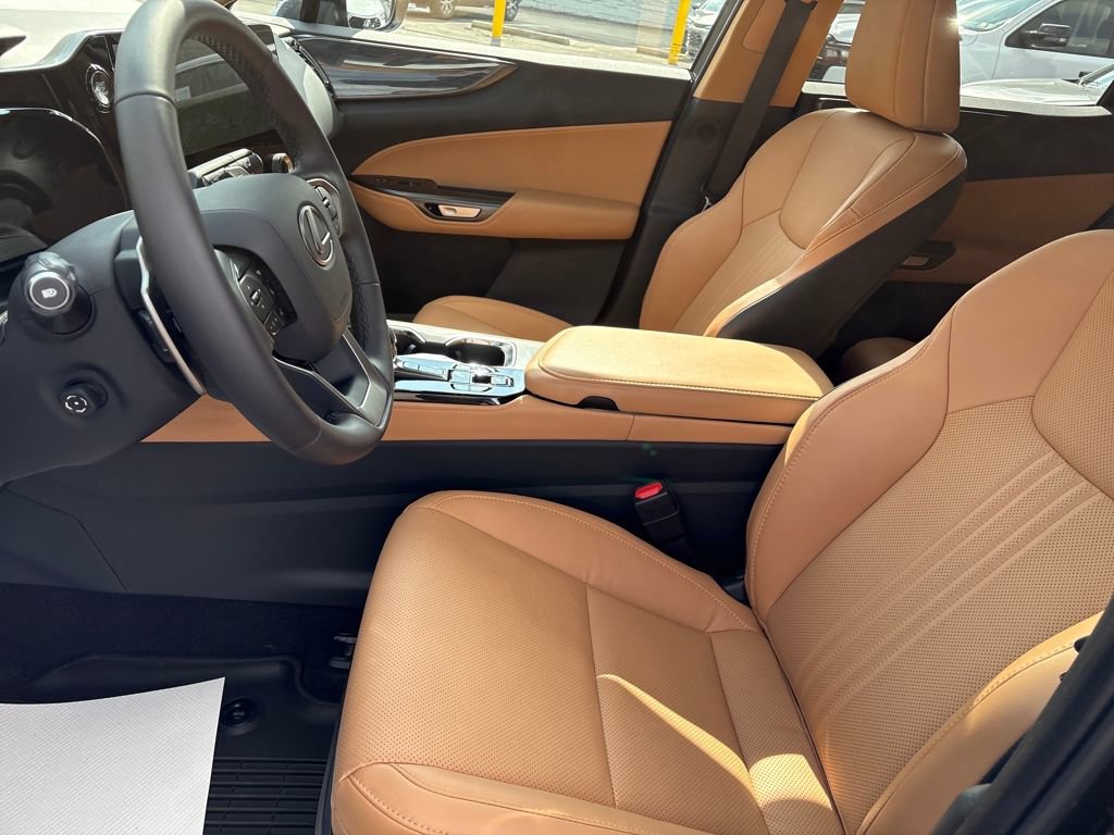 Used 2025 Lexus NX 350 AWD w/ Accessory Package (2T) image 9