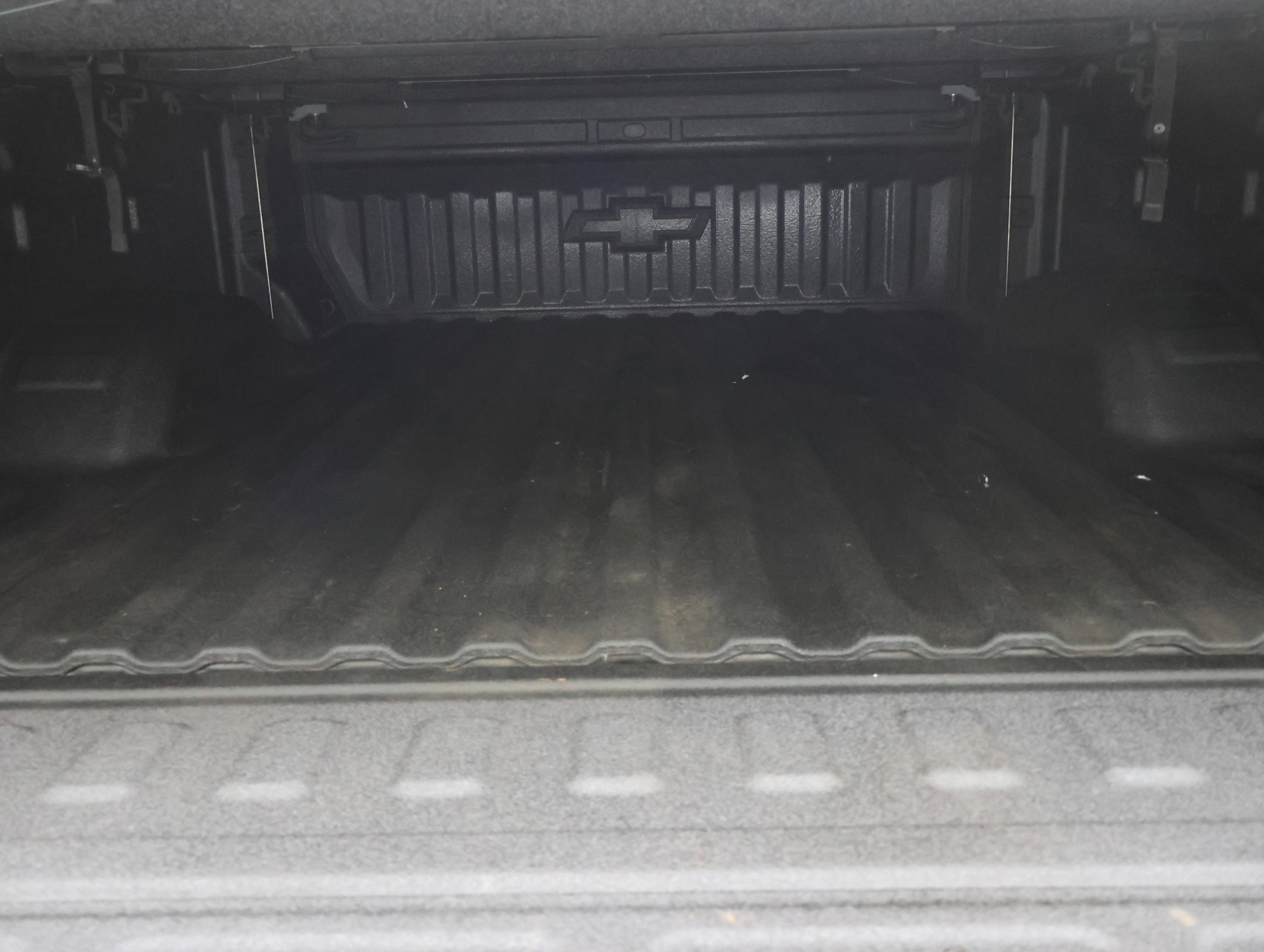Used 2024 Chevrolet Silverado 2500 LT AWD/4WD image 5