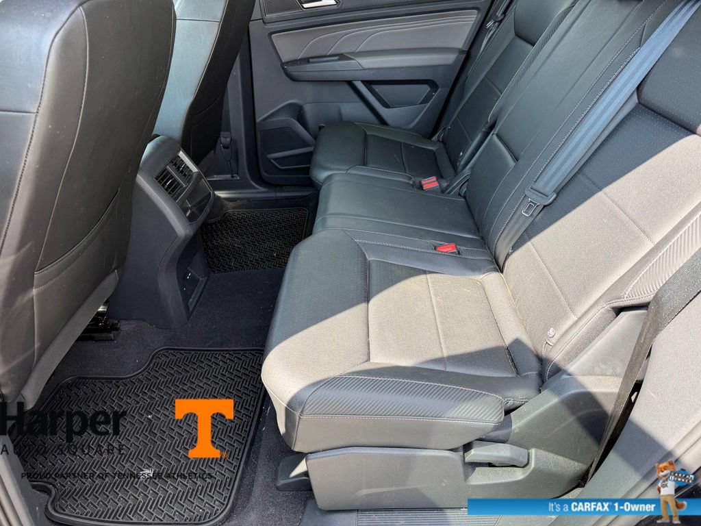 Used 2023 Volkswagen Atlas Cross Sport SEL R-Line AWD/4WD image 11