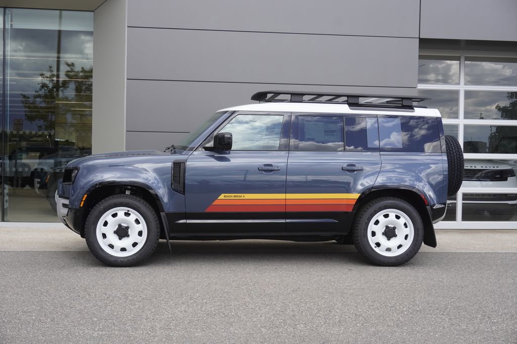 New 2025 Land Rover Defender 110 S image 8