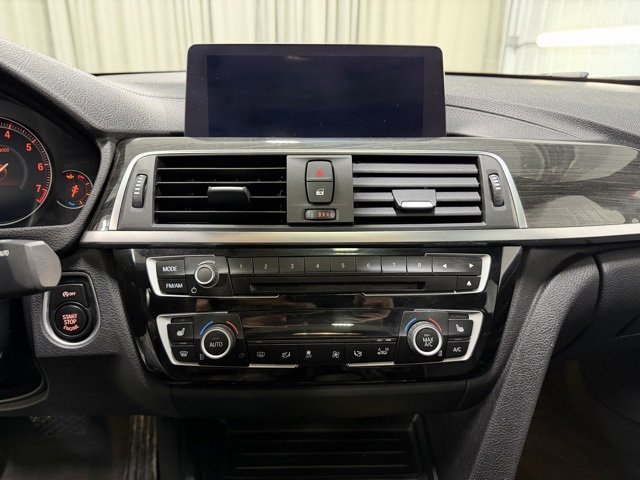 Used 2018 BMW 330i xDrive Sedan image 13