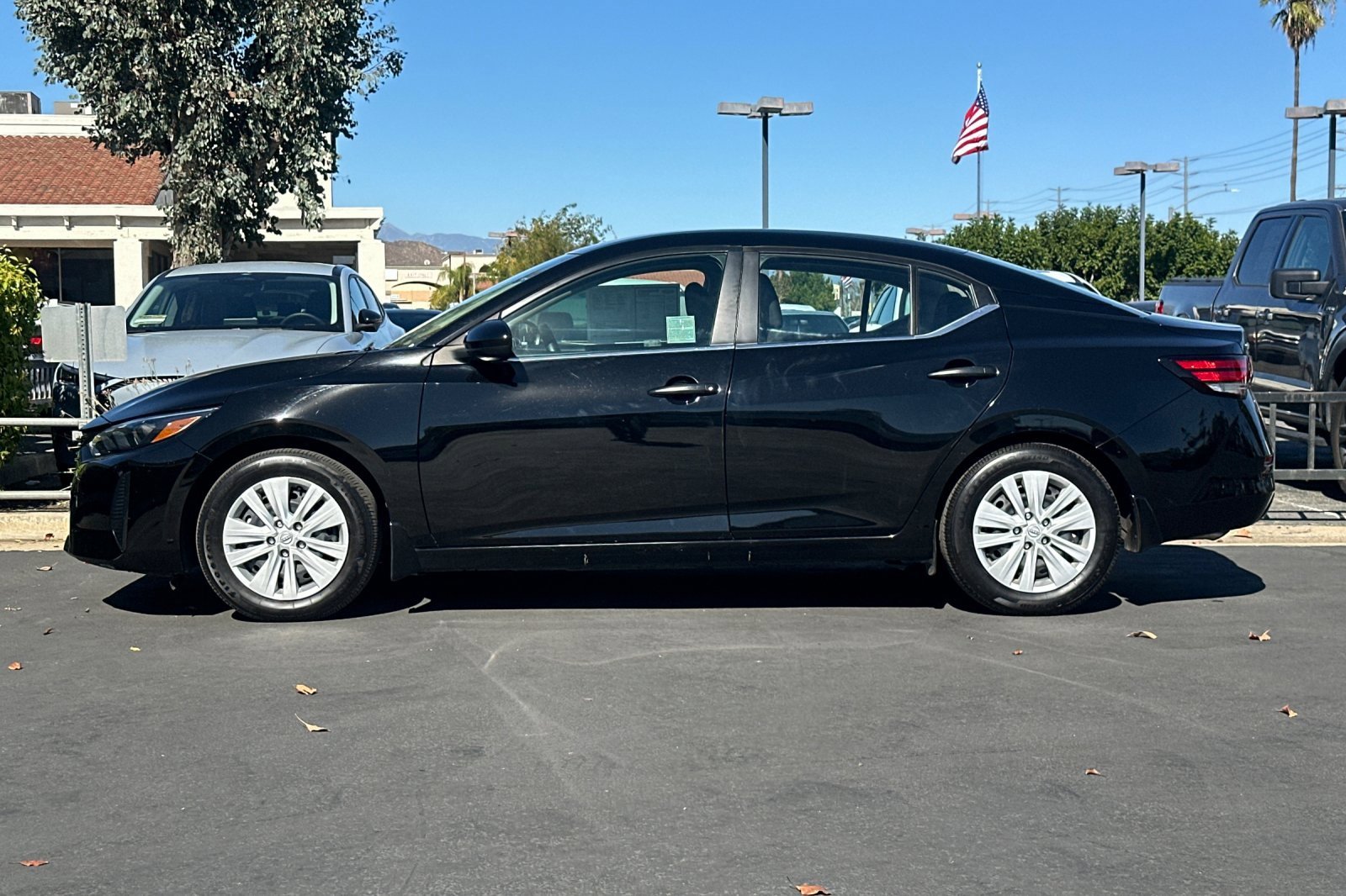 Used 2025 Nissan Sentra S image 7