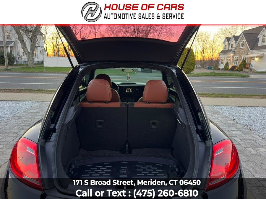 Used 2015 Volkswagen Beetle 1.8T Classic FWD image 25