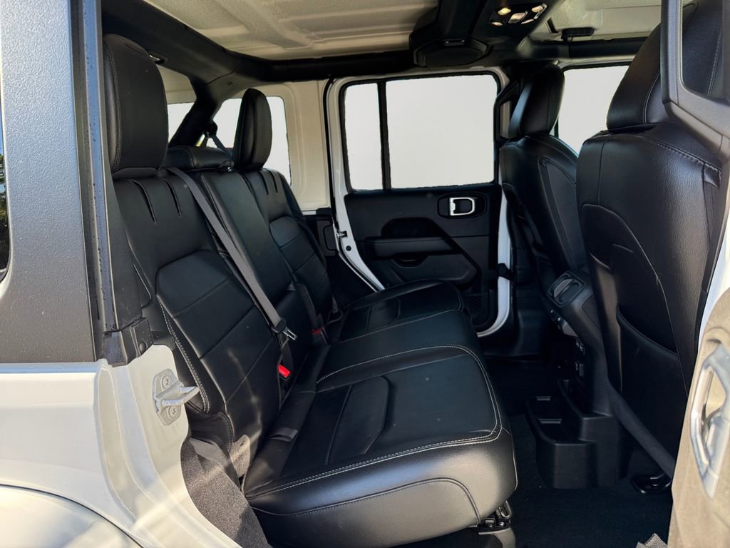 Used 2023 Jeep Wrangler Unlimited Sahara w/ Cold Weather Group image 13