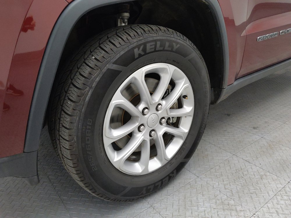Used 2022 Jeep Grand Cherokee Laredo X RWD image 31