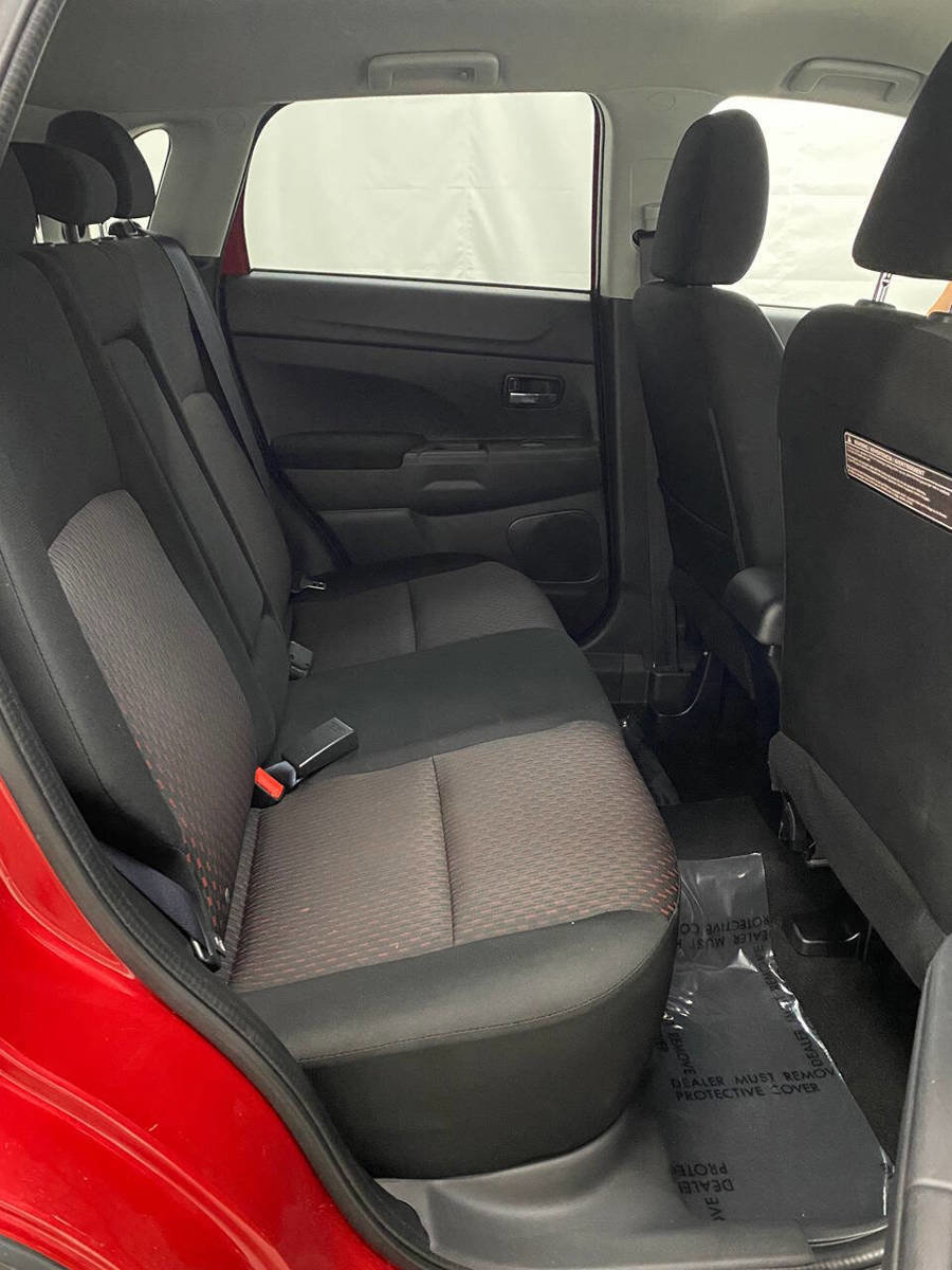 Used 2017 Mitsubishi Outlander Sport ES FWD image 12